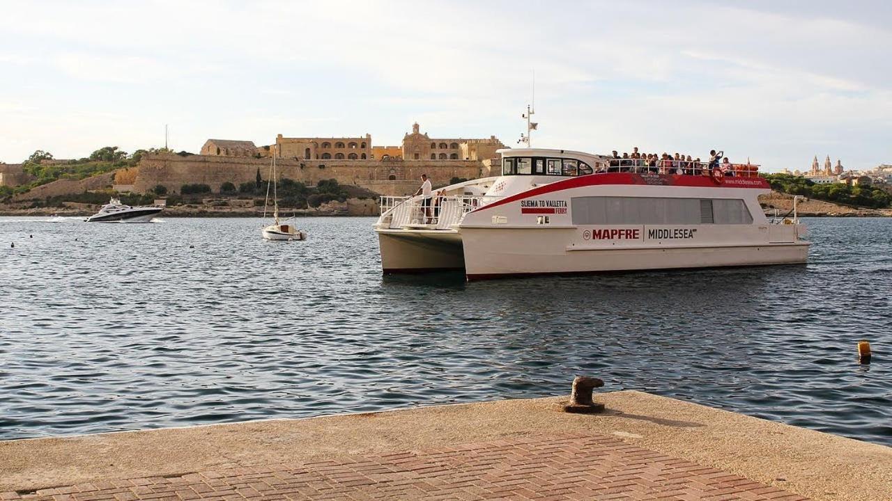 Deluxe Apartment With Valletta And Harbour Views Слима Екстериор снимка