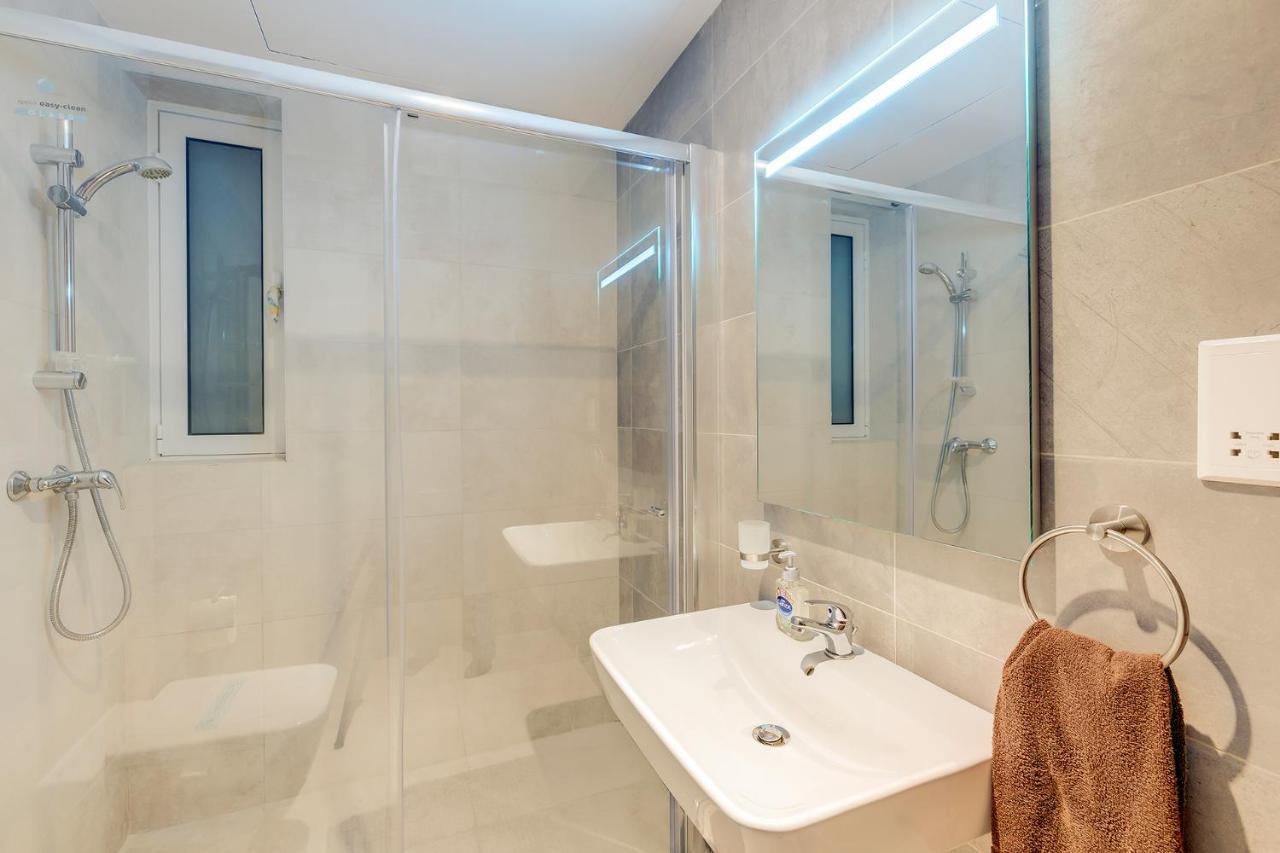 Deluxe Apartment With Valletta And Harbour Views Слима Екстериор снимка